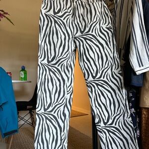 Zara Black and White Zebra Print Women Jeans